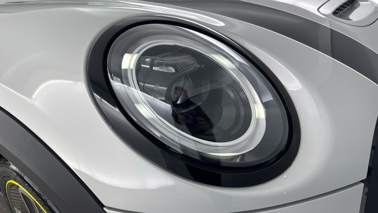 MINI Hatchback 135kW Cooper S Level 2 33kWh 3dr Auto Electric Hatchback